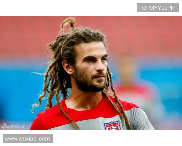 北京剪足球明星发型体验让你在球场上也能风采夺目